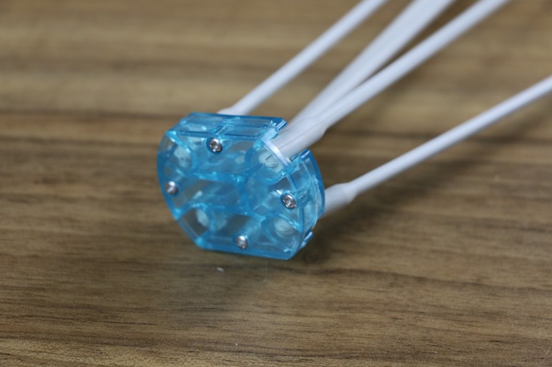 منضدية صغيرة X بانر حامل