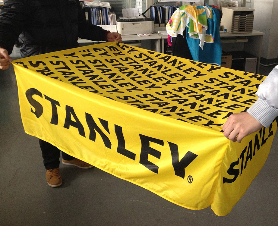 Arena Banner Blanket