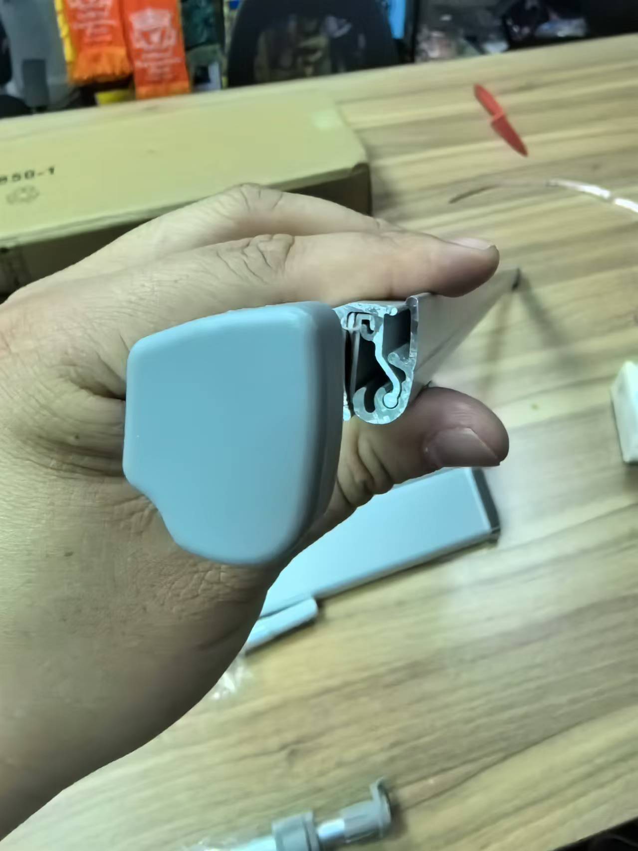 retractable banner stand