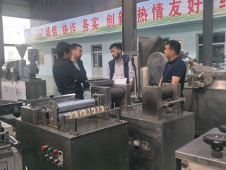 Welcome Uzbekistan customers came for 250 kg/h Doritos chips production line