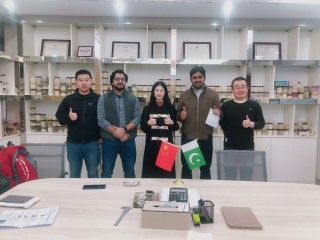 Pakistan customers for 5000kg/h fish feed making machine line