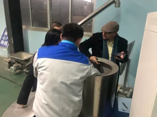 İran müşterileri, 6 Ocak 2020'de birçok tip gıda yapma makinesi için fabrikamızı ziyaret etti