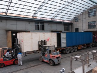 Chargement de la ligne de machine à grignoter 200-250kg / h soufflée vers l'Afghanistan