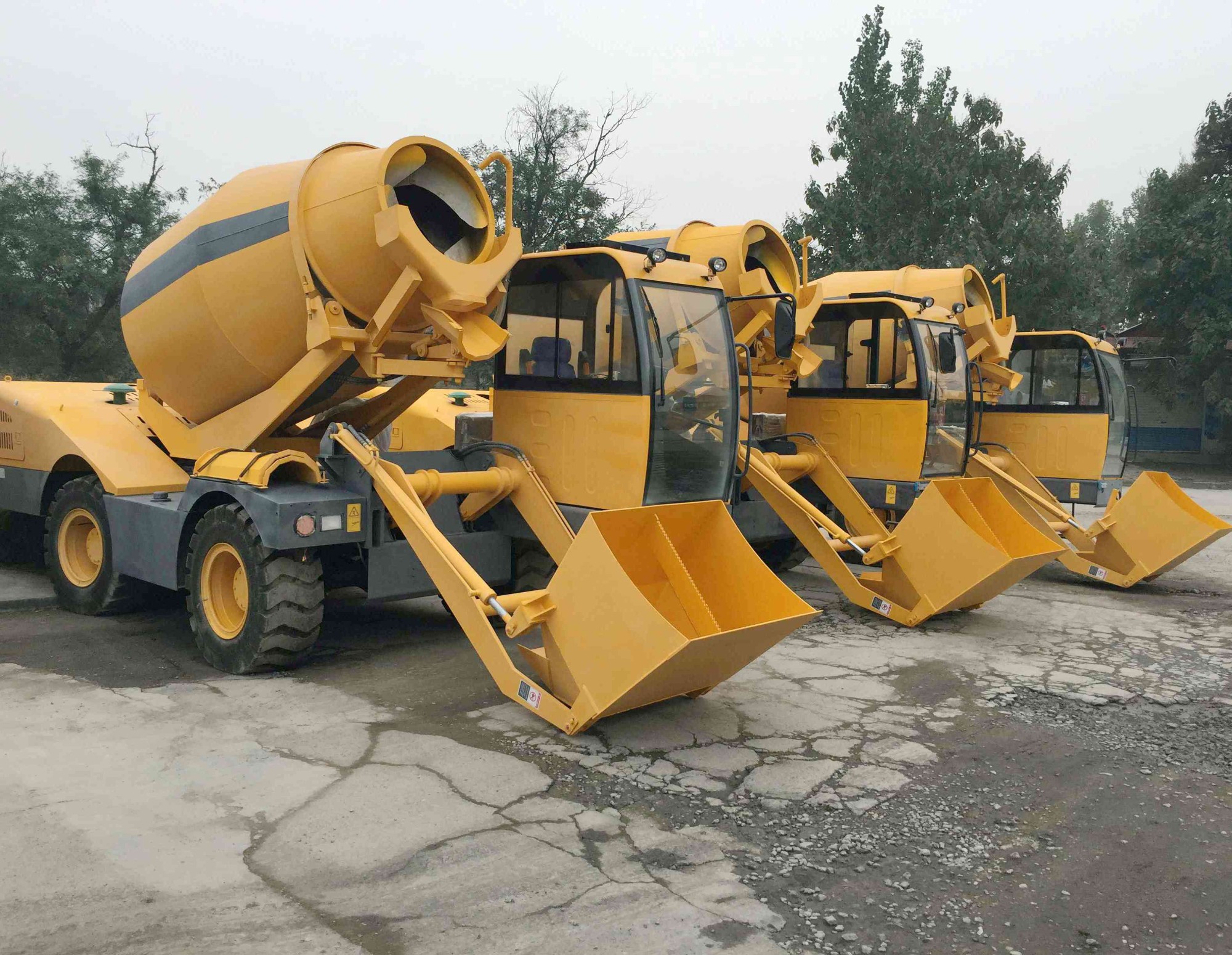 Sales HANK 3.5 Cubic Meters Self Propelled Hydraulic Mobile Self Loading Concrete Mixer Truck Price, Buy HANK 3.5 Cubic Meters Self Propelled Hydraulic Mobile Self Loading Concrete Mixer Truck Price, HANK 3.5 Cubic Meters Self Propelled Hydraulic Mobile Self Loading Concrete Mixer Truck Price Factory, HANK 3.5 Cubic Meters Self Propelled Hydraulic Mobile Self Loading Concrete Mixer Truck Price Brands