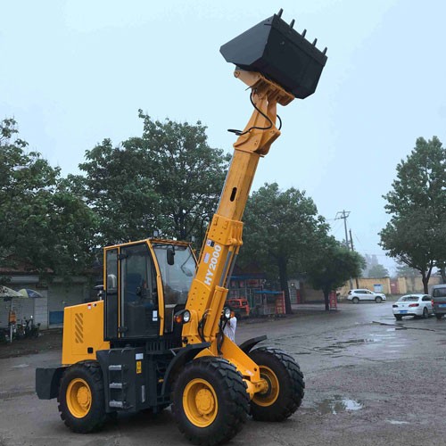 Mini cargador telescópico con diferentes accesorios de modelo