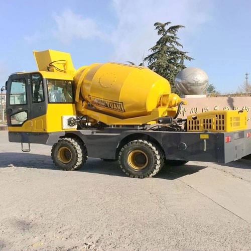MAXMECH 2.5 Self Loading Concrete Mixer