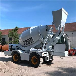 Self-loading Concrete Mixer Turck