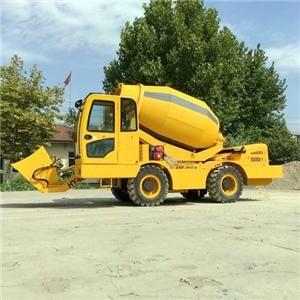 QGMC Self Loading Concrete Mixer For Sale