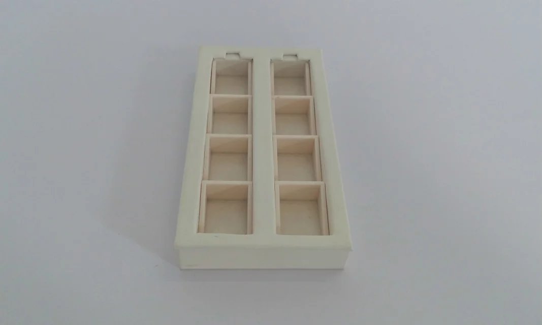 Plastic forming box
