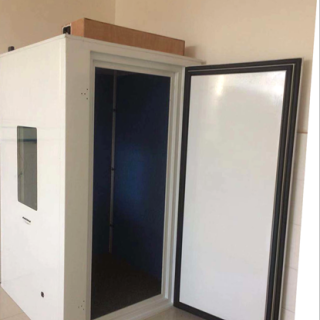 كشك قياس السمع بباب واحد