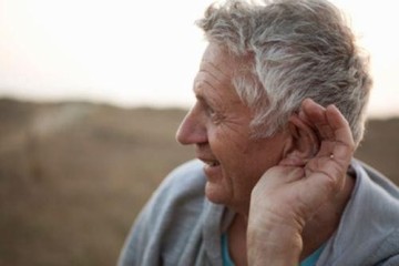 The 70-year-old man was deaf for 3 years. He was found to have depression after hospitalization.