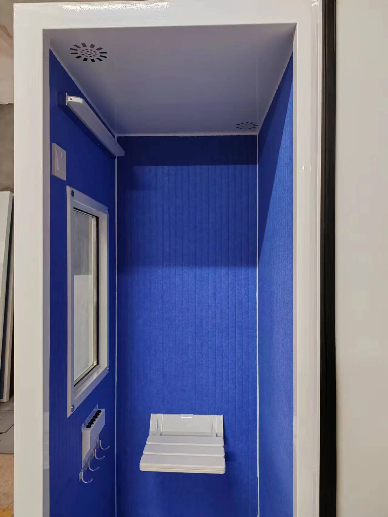 Sales of mobile listening rooms Sales of mobile listening rooms