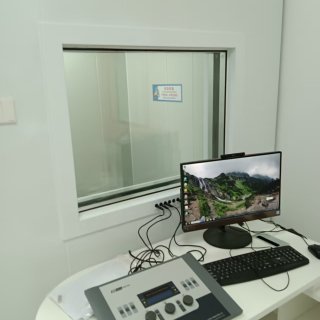 Двухдверная аудиометрическая будка