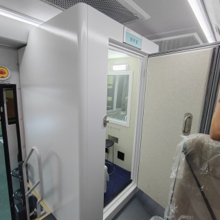 साउंड प्रूफ बूथ