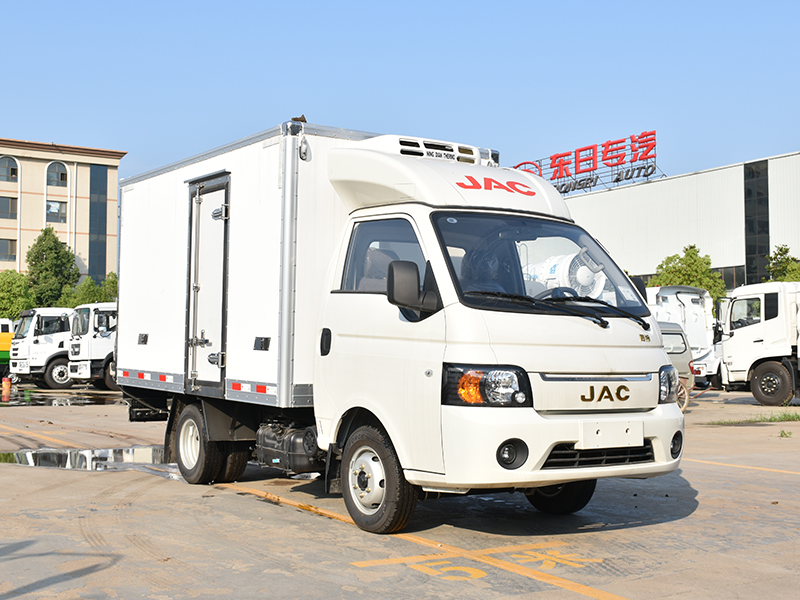 refrigerator truck