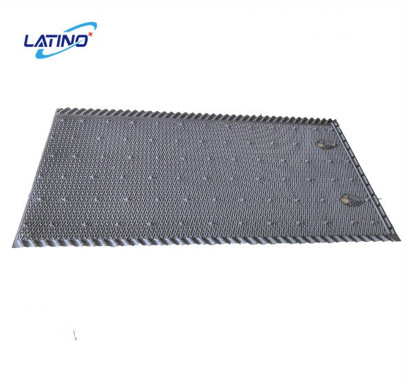 Crossflow PVC film for cooling tower infill