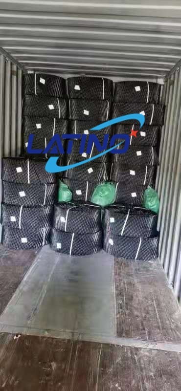 Remplissages ronds de 225 et 305 mm et livraison de la tête d'arrosage