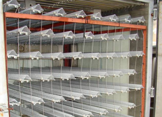 Isi Percikan PVC V-Bar