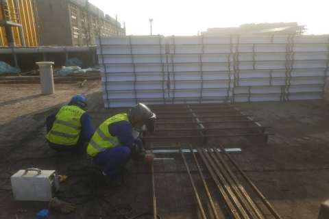 Faedah Mengganti dan Membersihkan Isi Menara Penyejuk secara Berkala